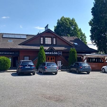 Penzion - Koliba U Stefana Hotel Poprad Exterior photo